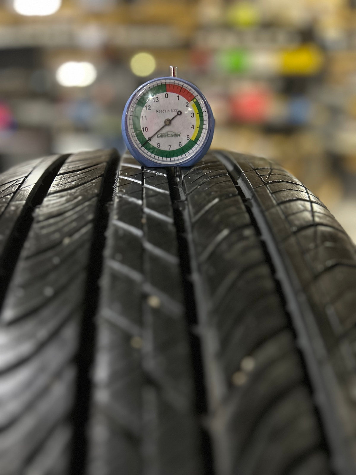 2255518 225/55R18 98H Continental ProContact TX tires set 9/32