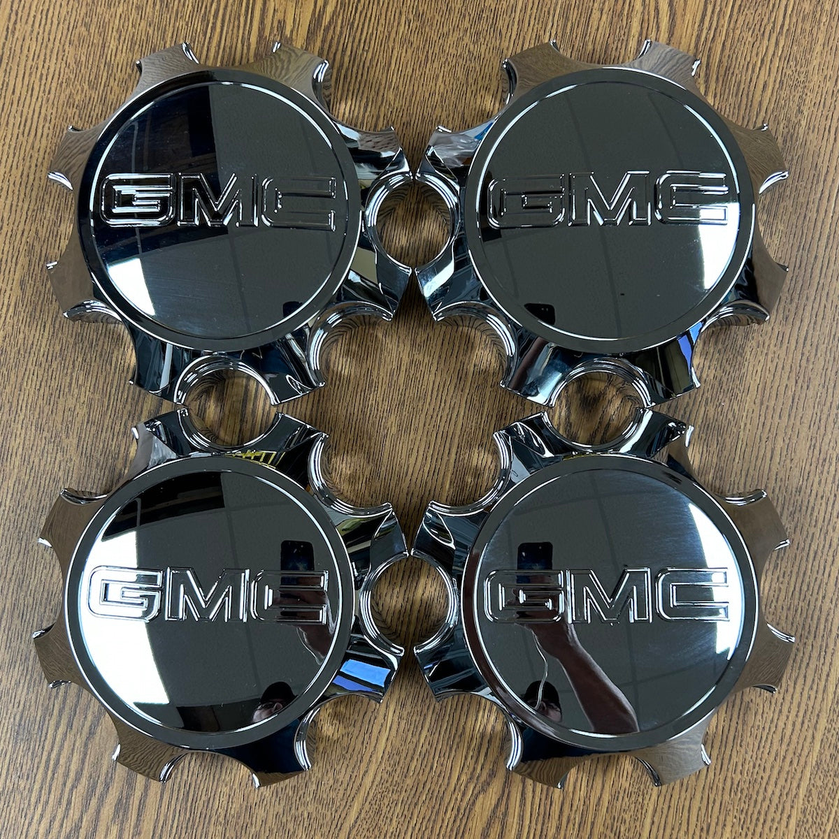 7" GMC Sierra 2500, 3500 OEM Chrome Center Cap #9597791 set
