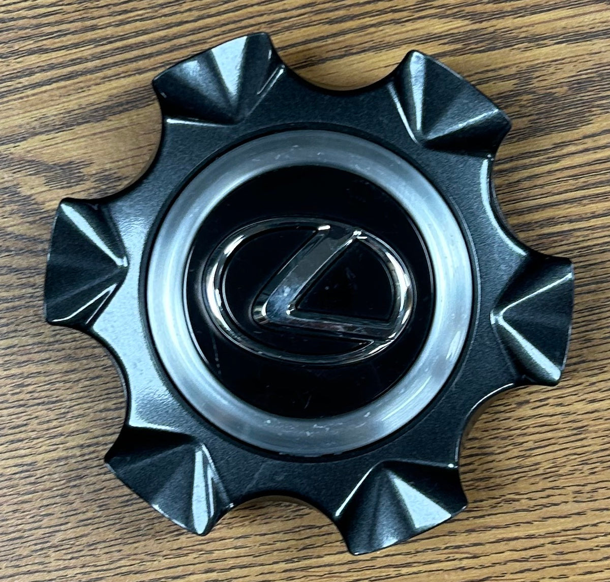 5 1/8" Lexus GX460 OEM Charcoal Center Cap #4260B60500 single
