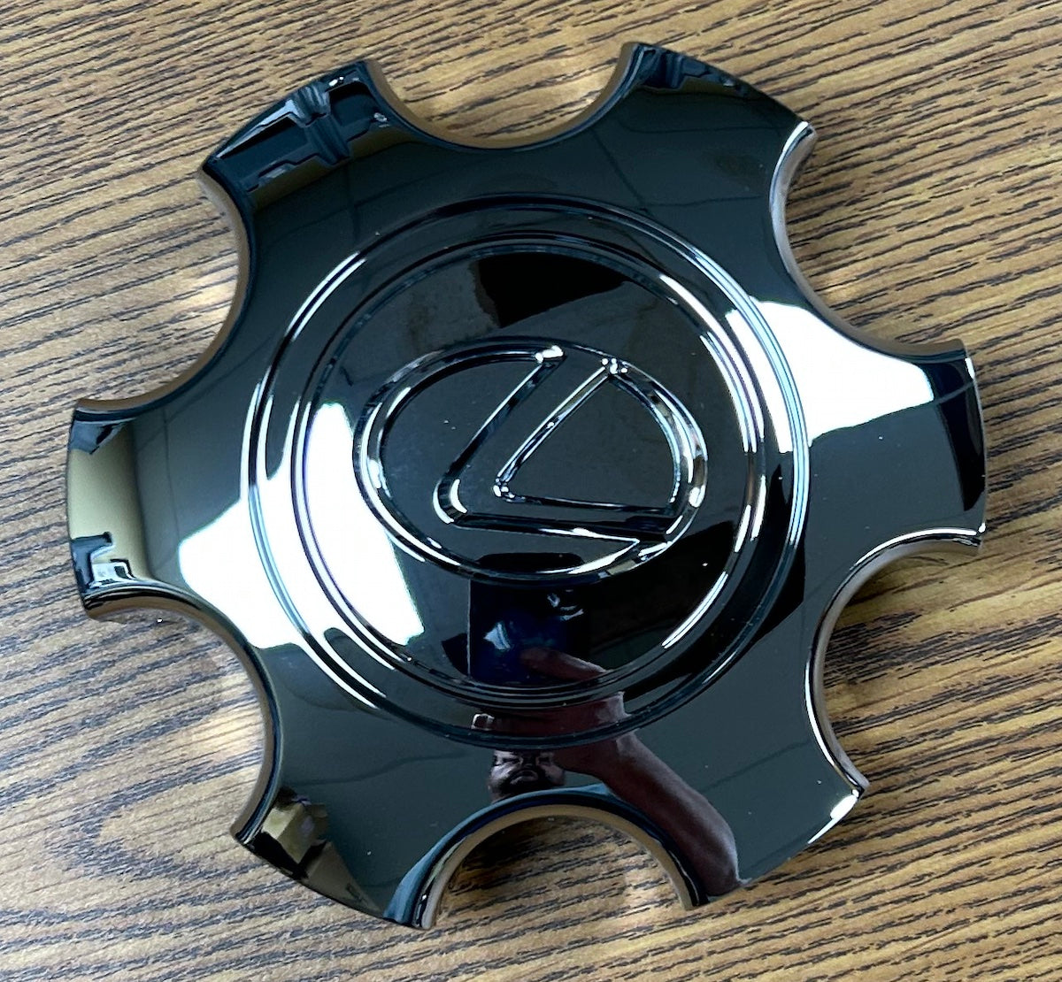 5 1/2" Lexus GX470 Chrome Center Cap #4260360520 single
