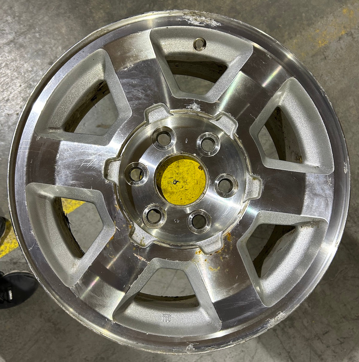 17" GMC Sierra 1500 Truck Silver wheel rim Factory OEM 5193