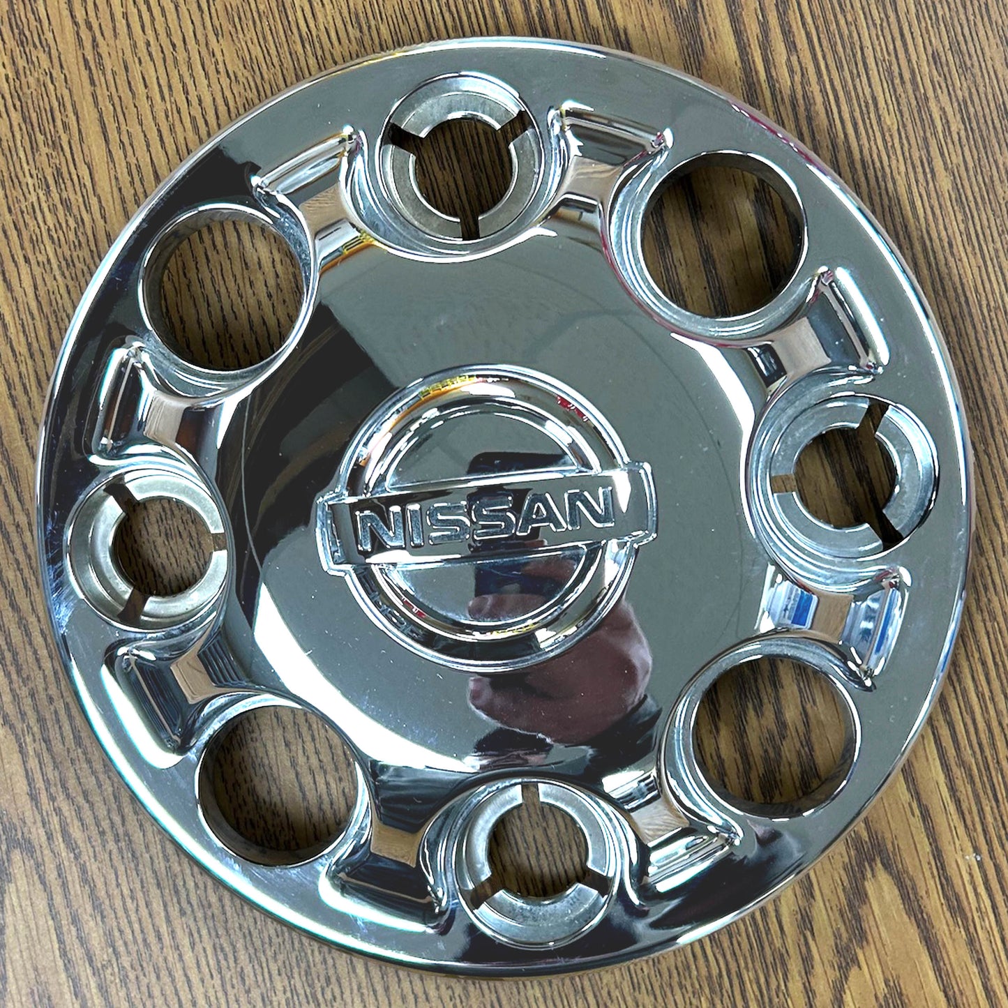 8 3/4" Nissan NV1500, NV2500, NV3500 OEM Chrome Center Cap #40342-1PG0A single