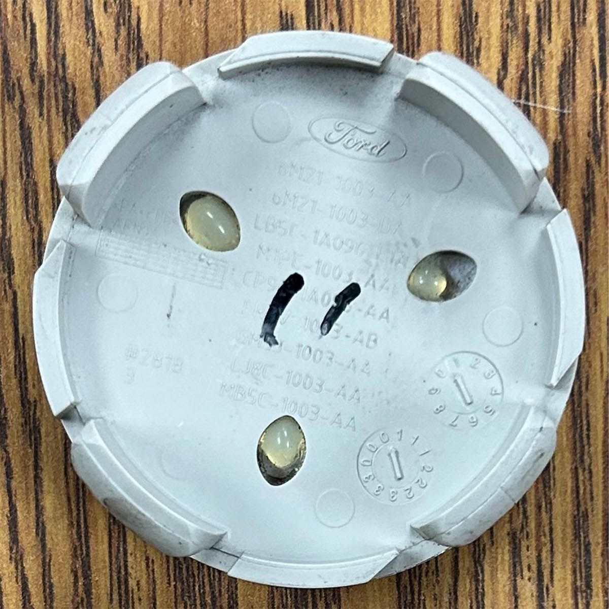 2 1/8" Ford Explorer OEM Polished Center Cap #LB5Z1130B single