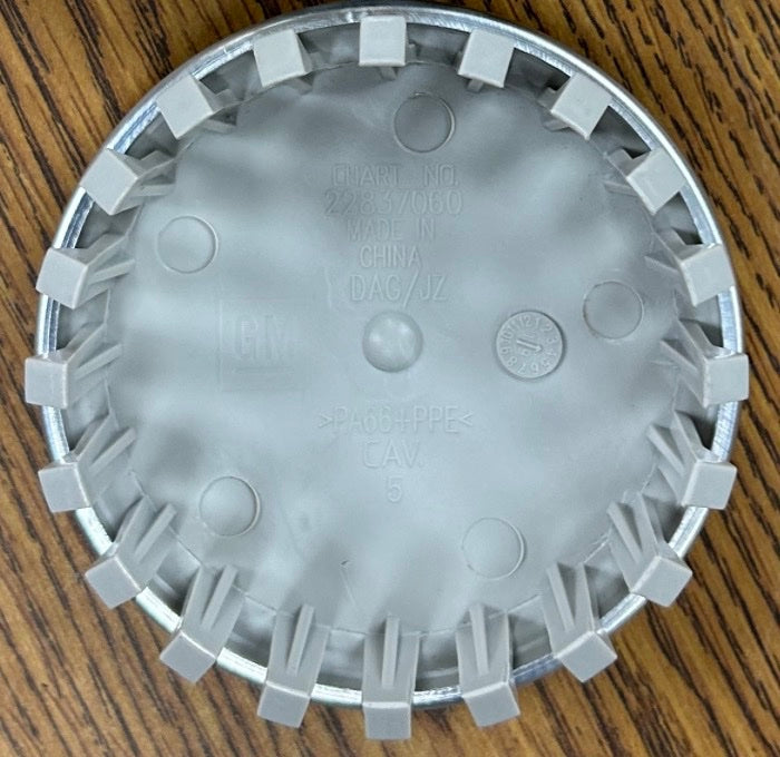 3 1/4" Chevrolet Silverado 1500, Tahoe, Polished Center Cap #22837060 single