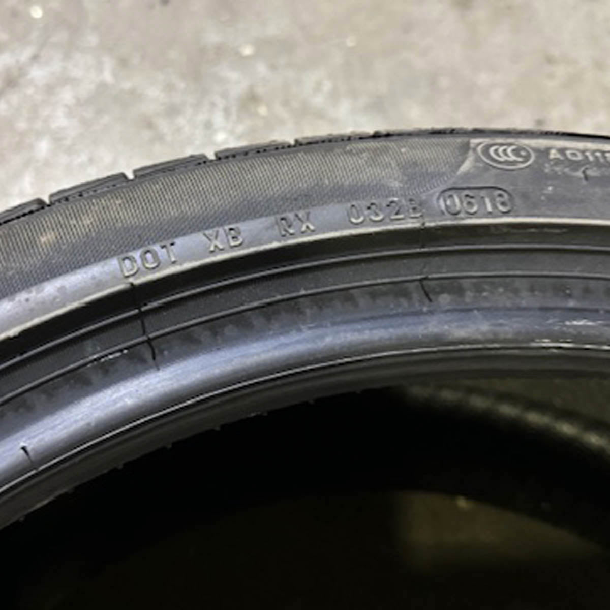 2553520 255/35R20-97V Pirelli Cinturato P7 A/S run flat tires X2 11/32