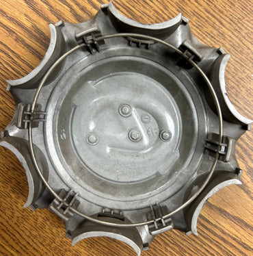 5 1/2" Lexus GX460 OEM Silver Center Cap #4260B60320 single