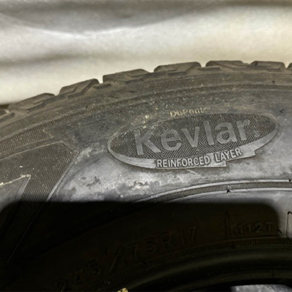 2457517 245/75R17 - 112T Goodyear Wrangler A/T Adventure tire single 8.5/32