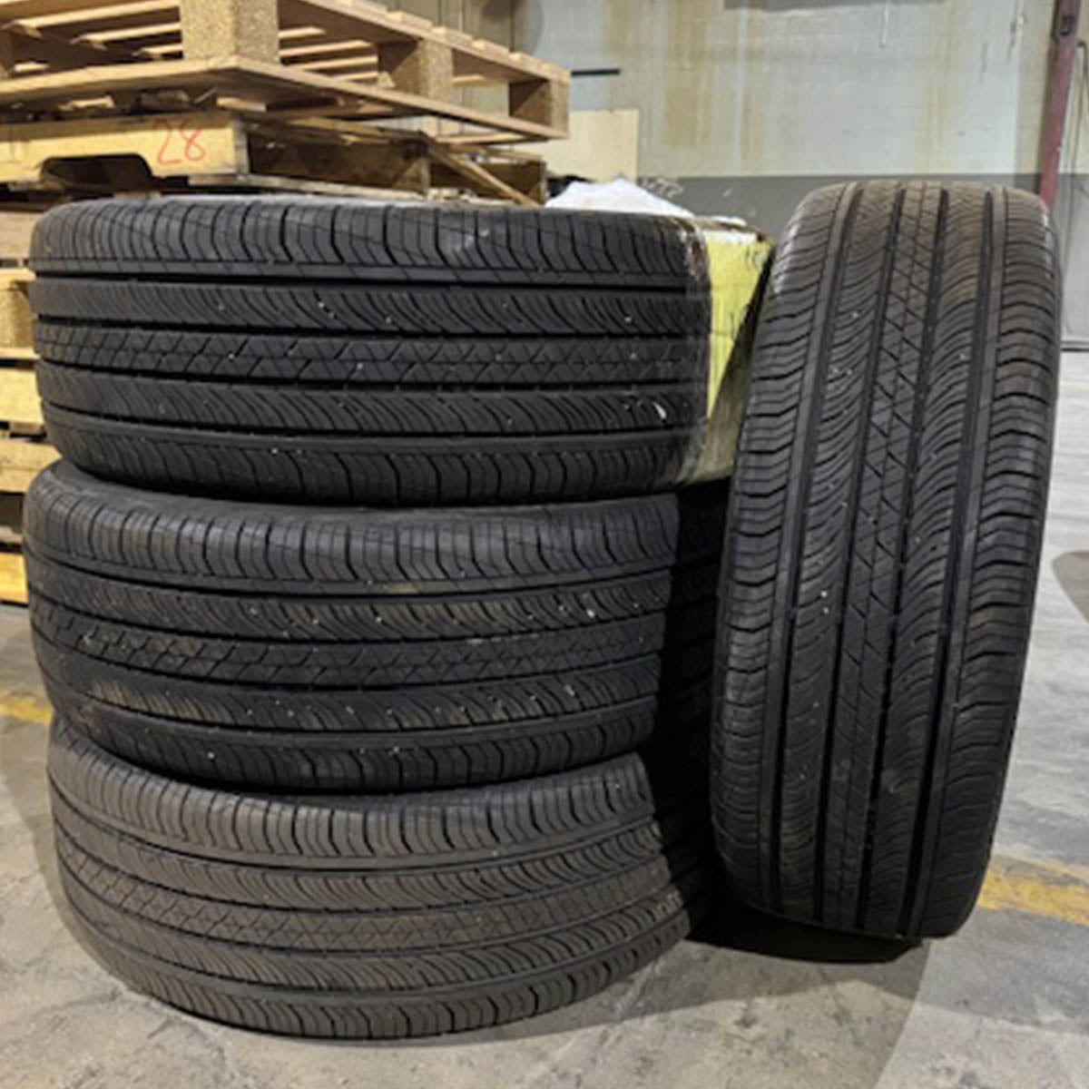 2255518 225/55R18 98H Continental ProContact TX tire set 8/32 