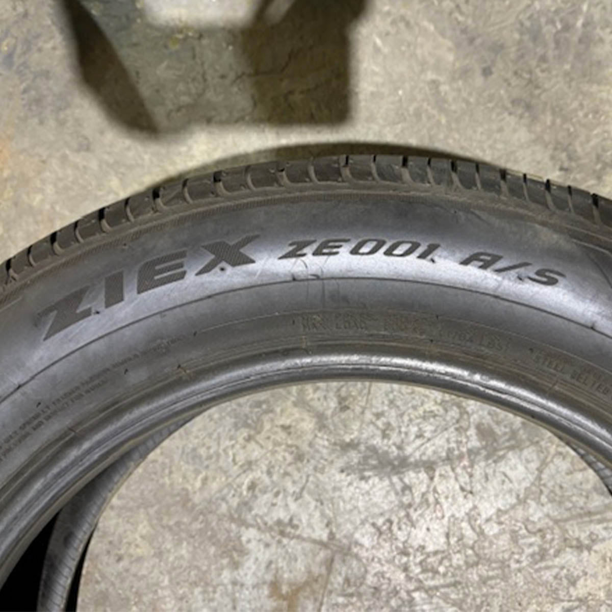 2256018 225/60R18 100H Falken Ziex ZE001 A/S tire x1 single 10/32
