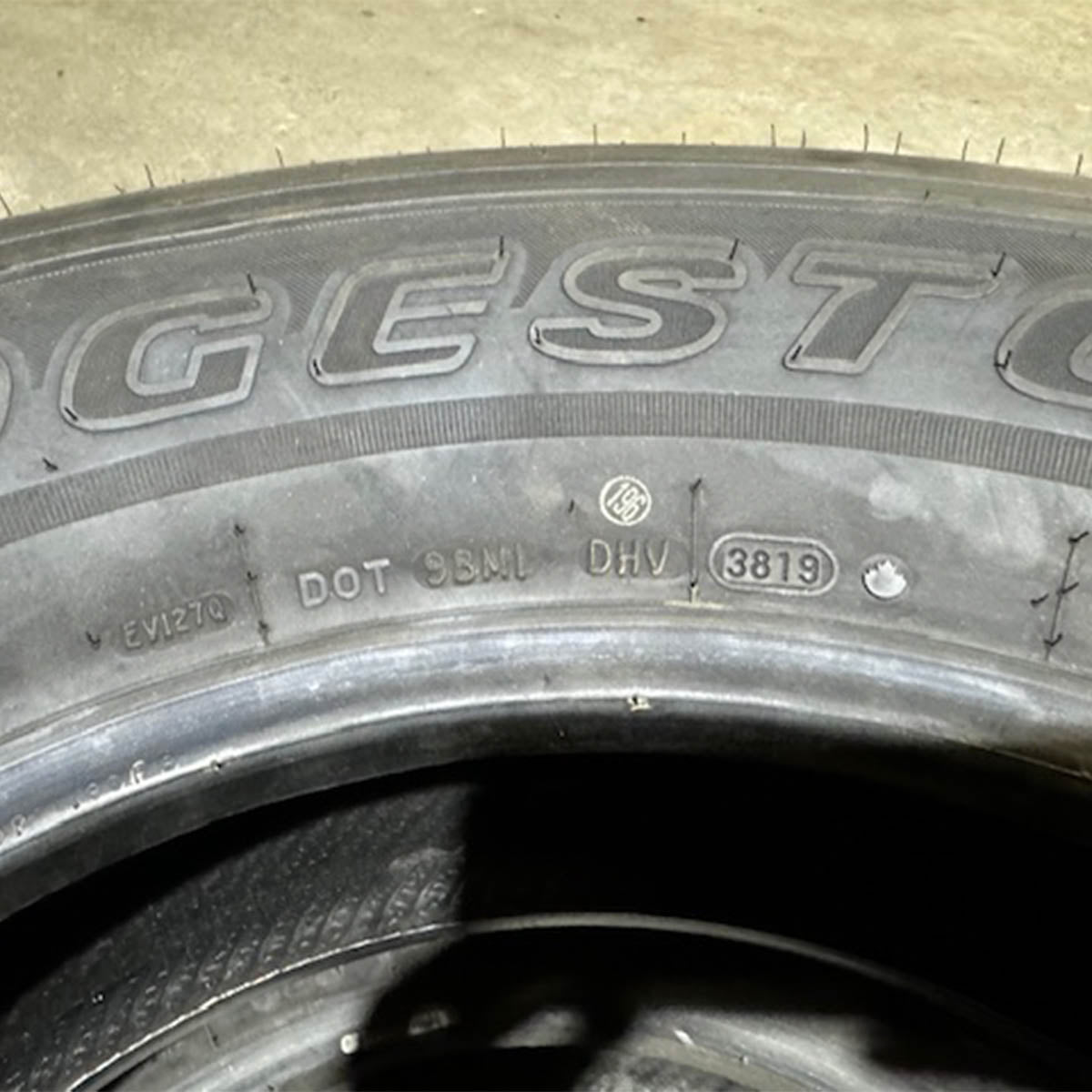 2457517 245/75R17 - 112T Bridgestone Dueler H/T A/S tire single 9.2/32