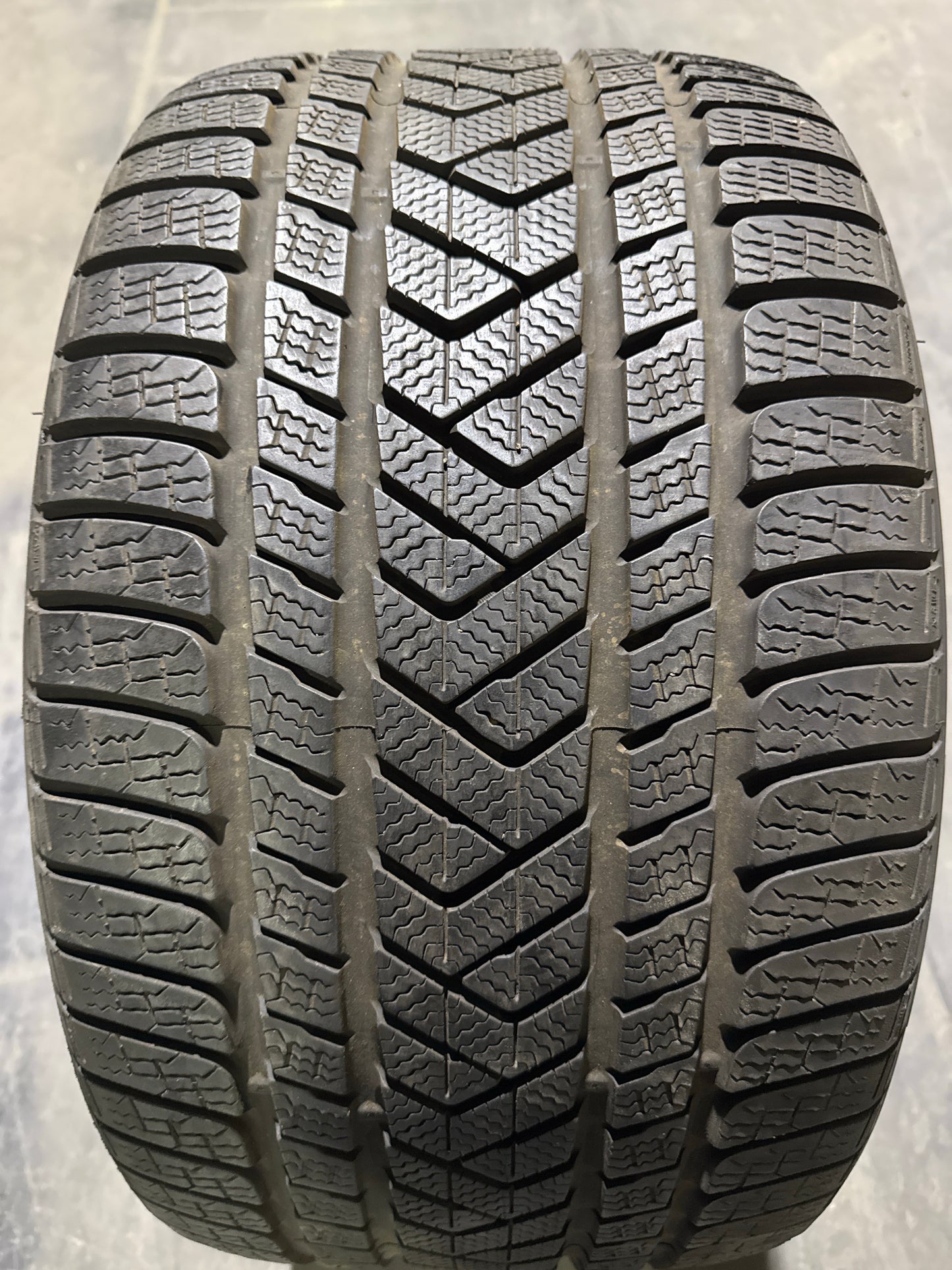 3053020 305/30R20-103W Pirelli SottoZero3 Winter tires (pair) 7/32