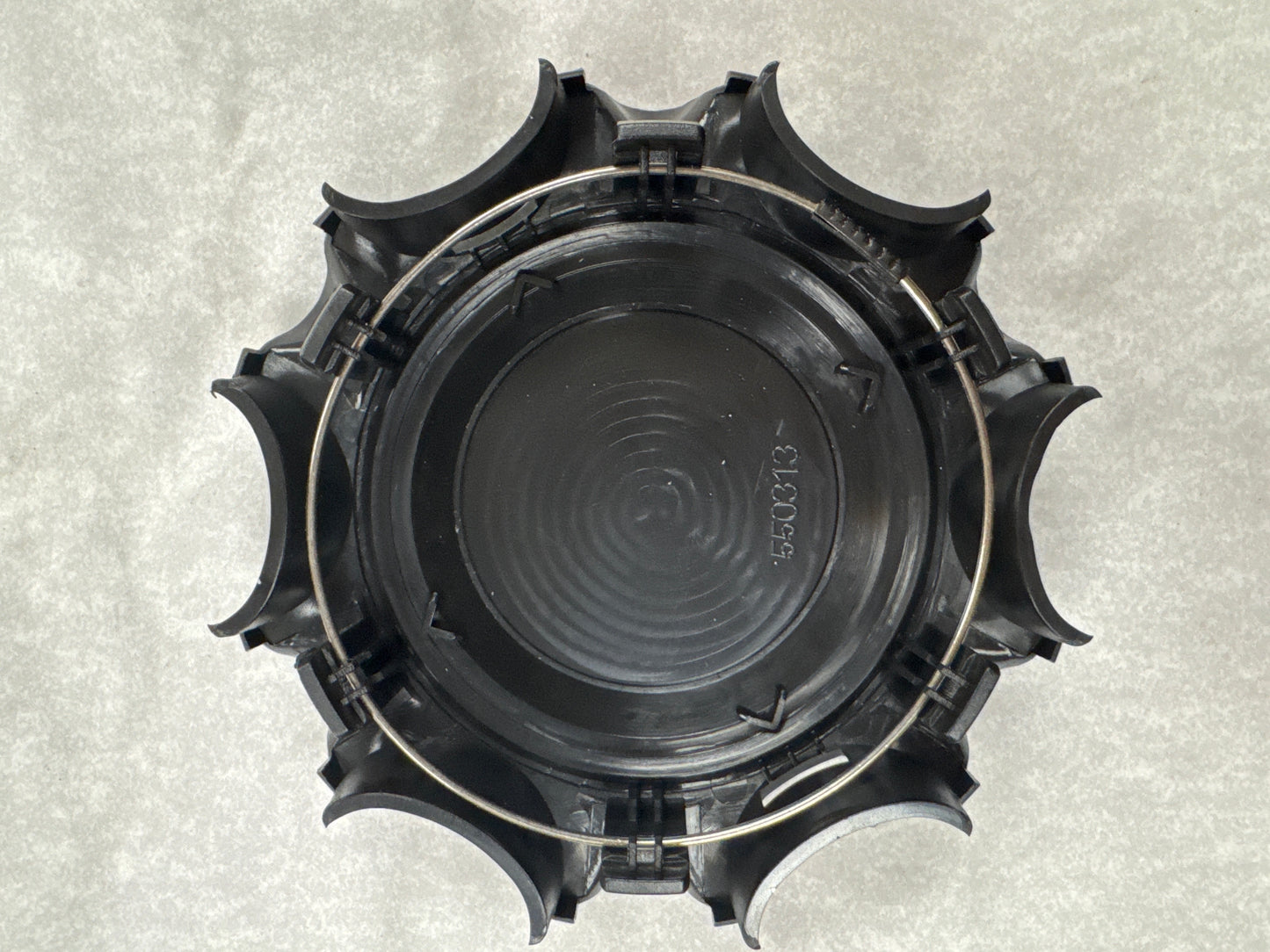 5 1/2" Lexus GX460 Black Center Cap #4260BWY010 single