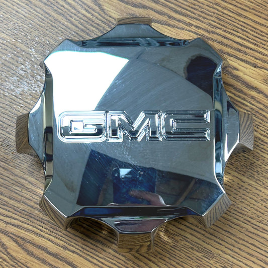 7" GMC Sierra 2500, 3500 OEM Chrome Center Cap #84465270 single
