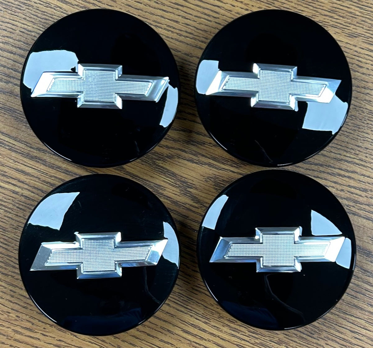 3 1/4" Chevrolet Silverado 1500 Suburban Tahoe Black Center Cap 84128219 set