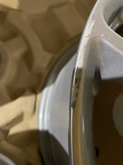 BRAND NEW - 17" Chrysler Pacifica Silver wheel rim Factory OEM single 2592