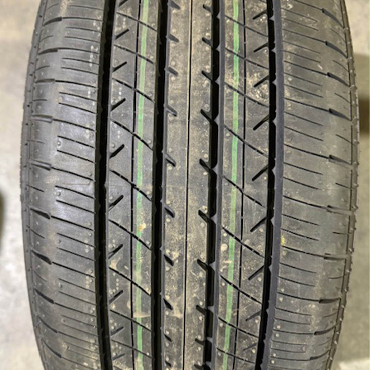 2454518 245/45R18 96W Bridgestone Turanza ER33 tire single 9/32