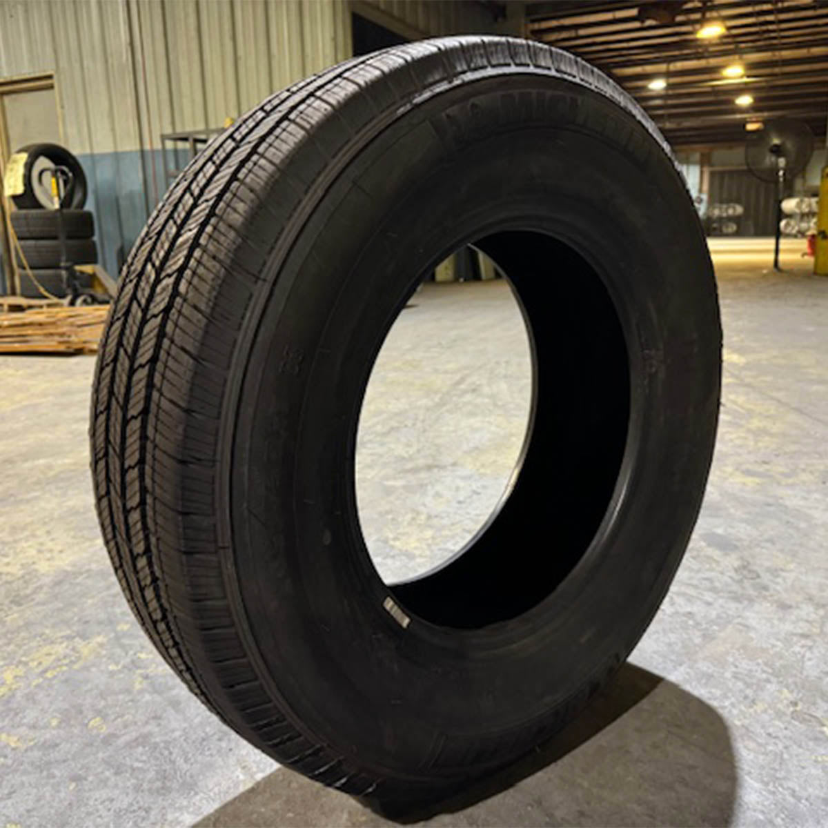 2457517 245/75R17 112S Michelin LTX MS2 tire single 10.5/32 New take-off