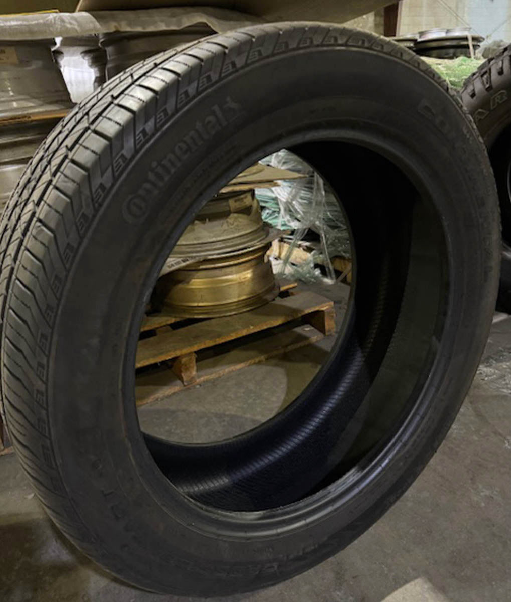2854521 285/45R21 - 113H Continental CrossContact LX Sport SSR