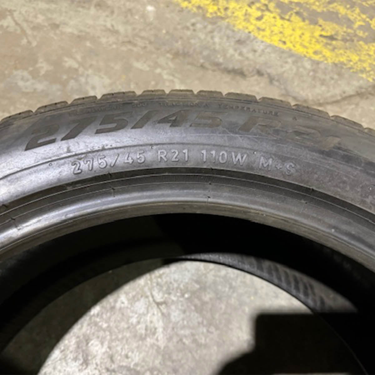 2754521 275/45R21-110W Pirelli Scorpion Zero A/S tire single 9.5